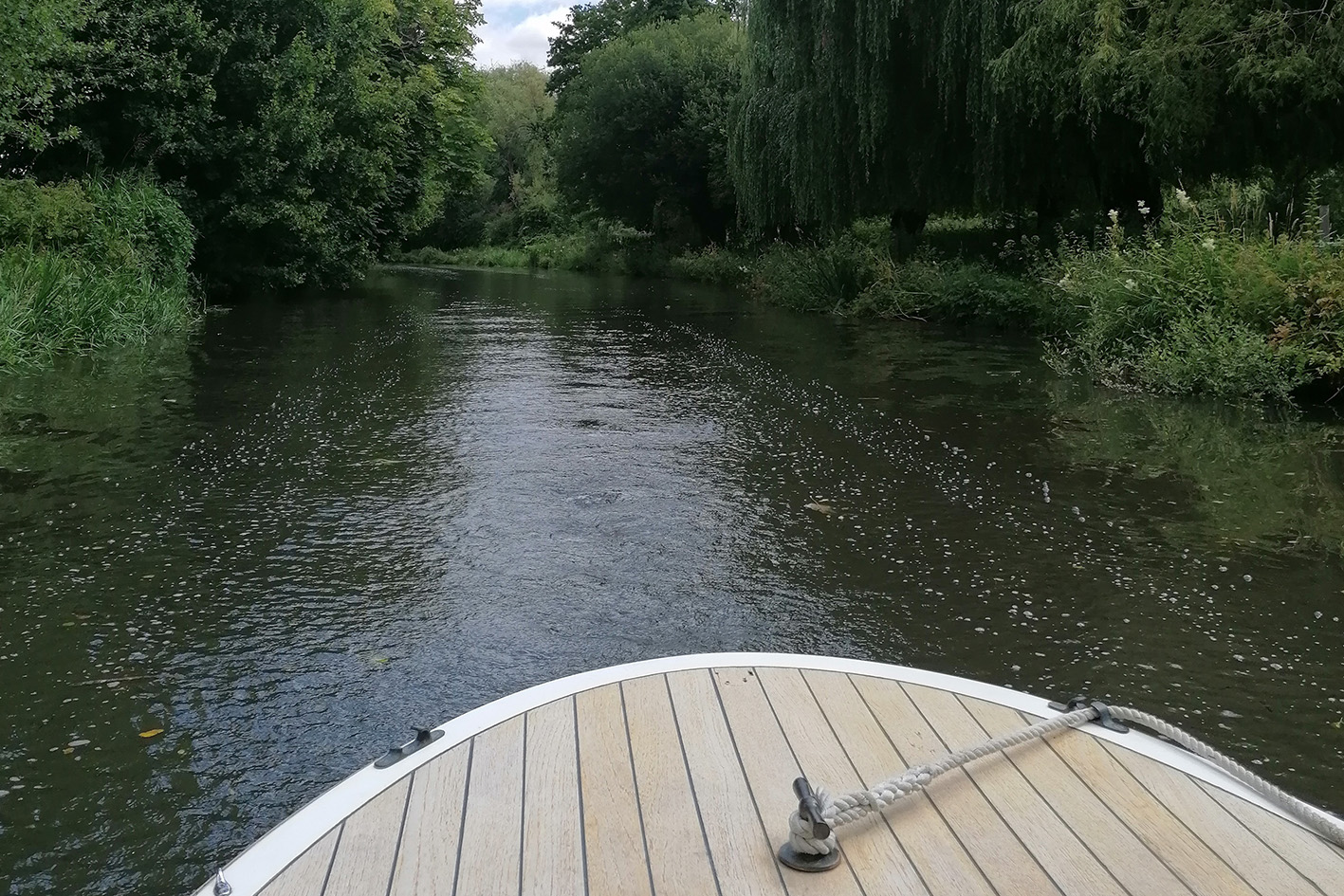 Luxury self hire electric boat in Guildford